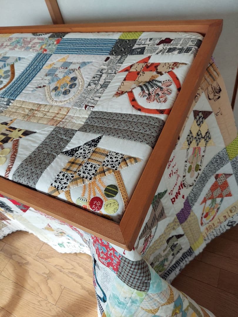 ハウスオブベス　オリジナルキルトスタンド　テーブル　重厚