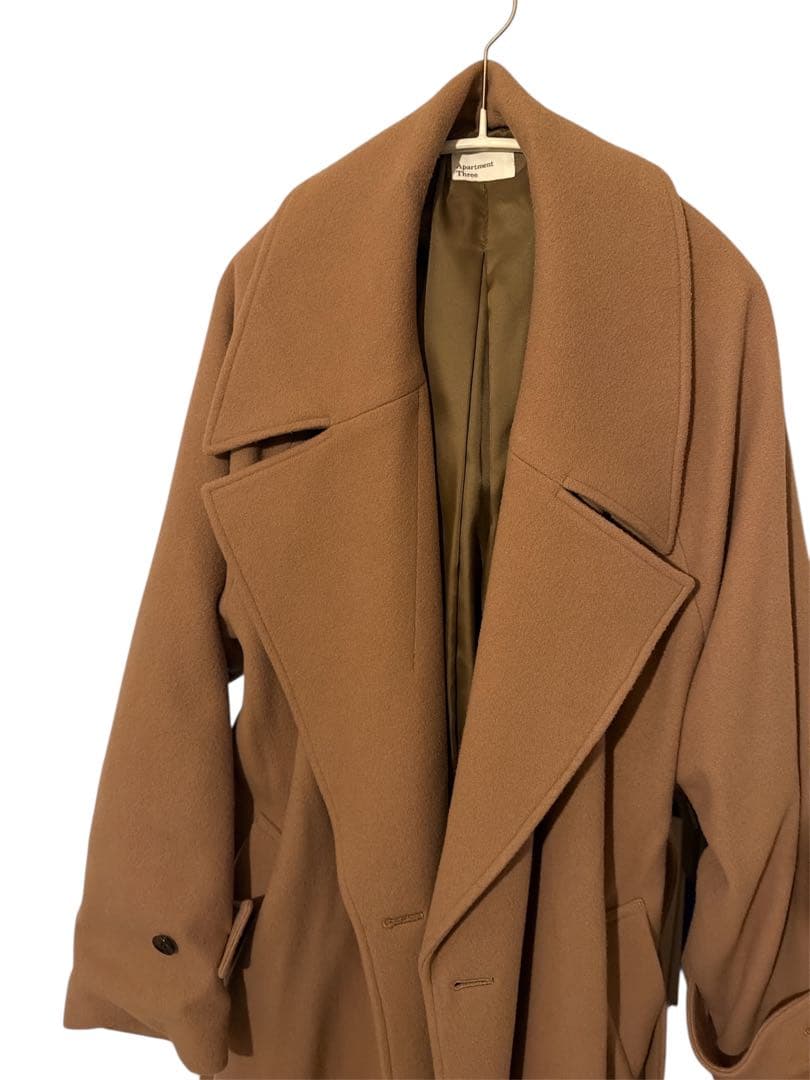 Apartment Three ダブルブレストオーバーサイズコート