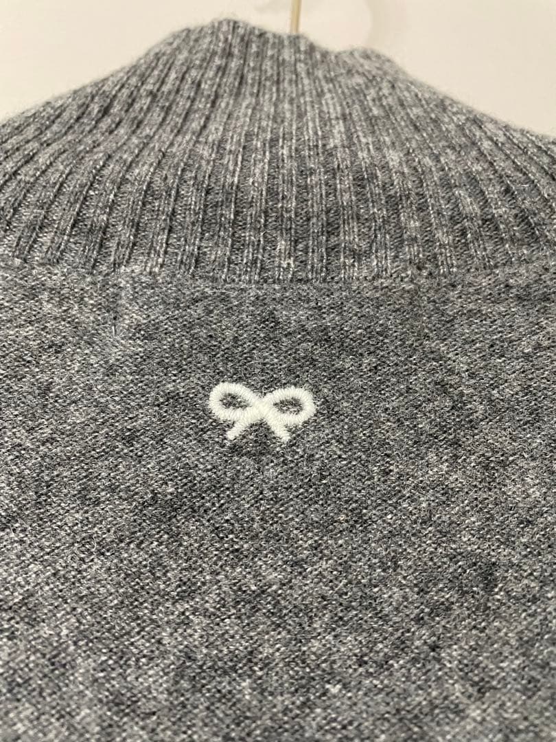 ユニクロANYA HINDMARCH コラボ カシミヤセーター　L 未使用品