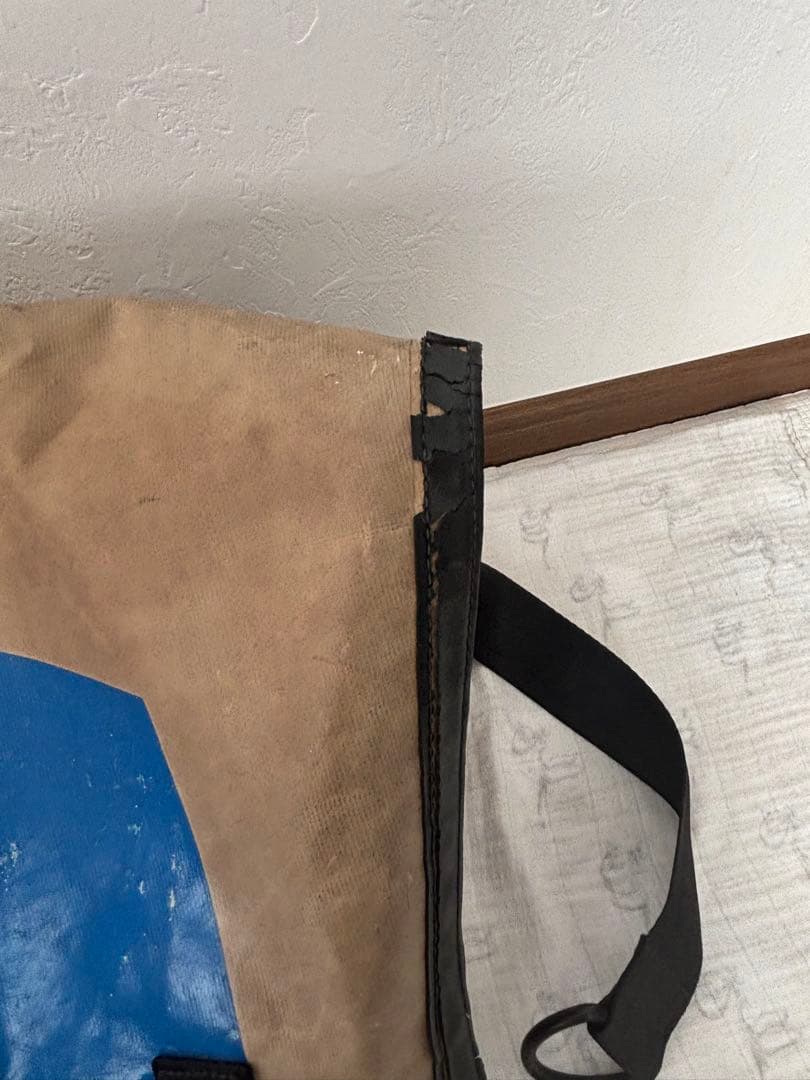 ノ*ブ様 FREITAG メッセンジャーバッグ ベージュ/青