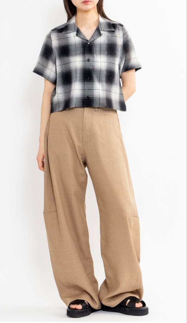 HYKE ハイクオンブレ チェック クロップド シャツ 黒