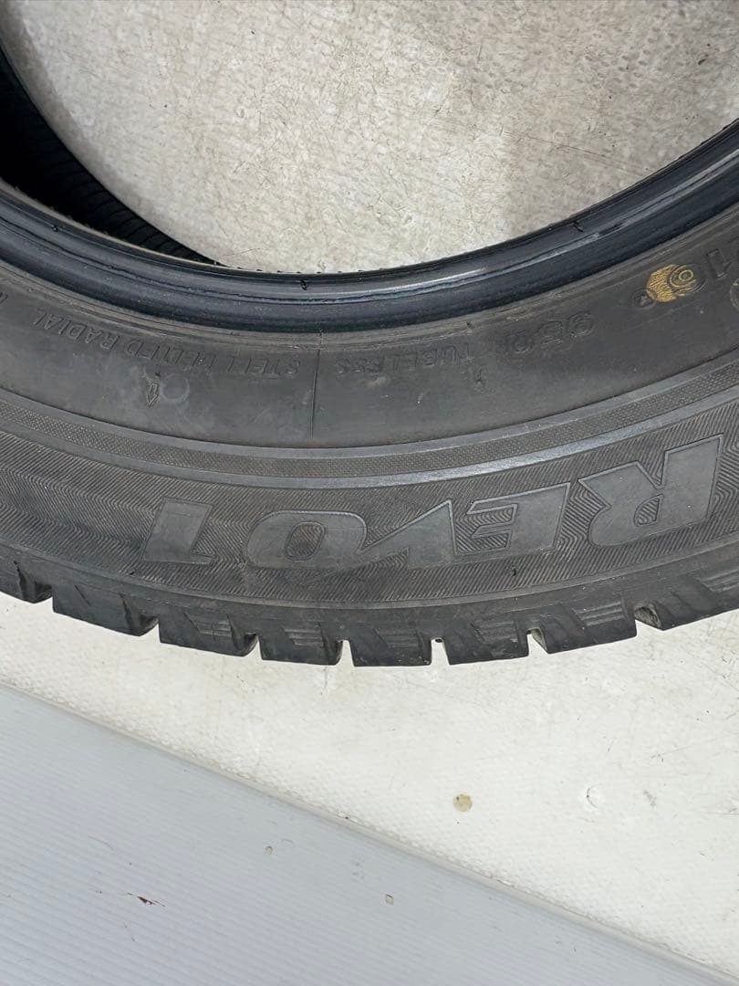 富山県☆ブリヂストン ブリザックREV01 215/60R16 7〜8部山