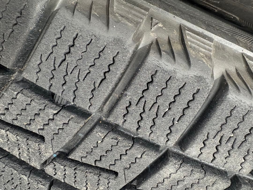 富山県☆ブリヂストン ブリザックREV01 215/60R16 7〜8部山