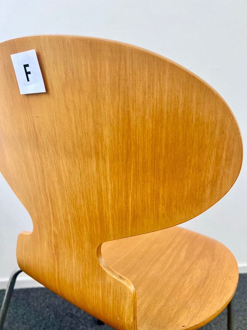 アルネヤコブセン アントチェア1脚【管理番号:F】