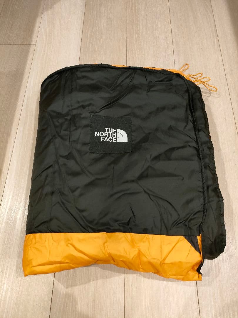 新品 ノースフェイス ブランケット ゴールドジオドームプリント