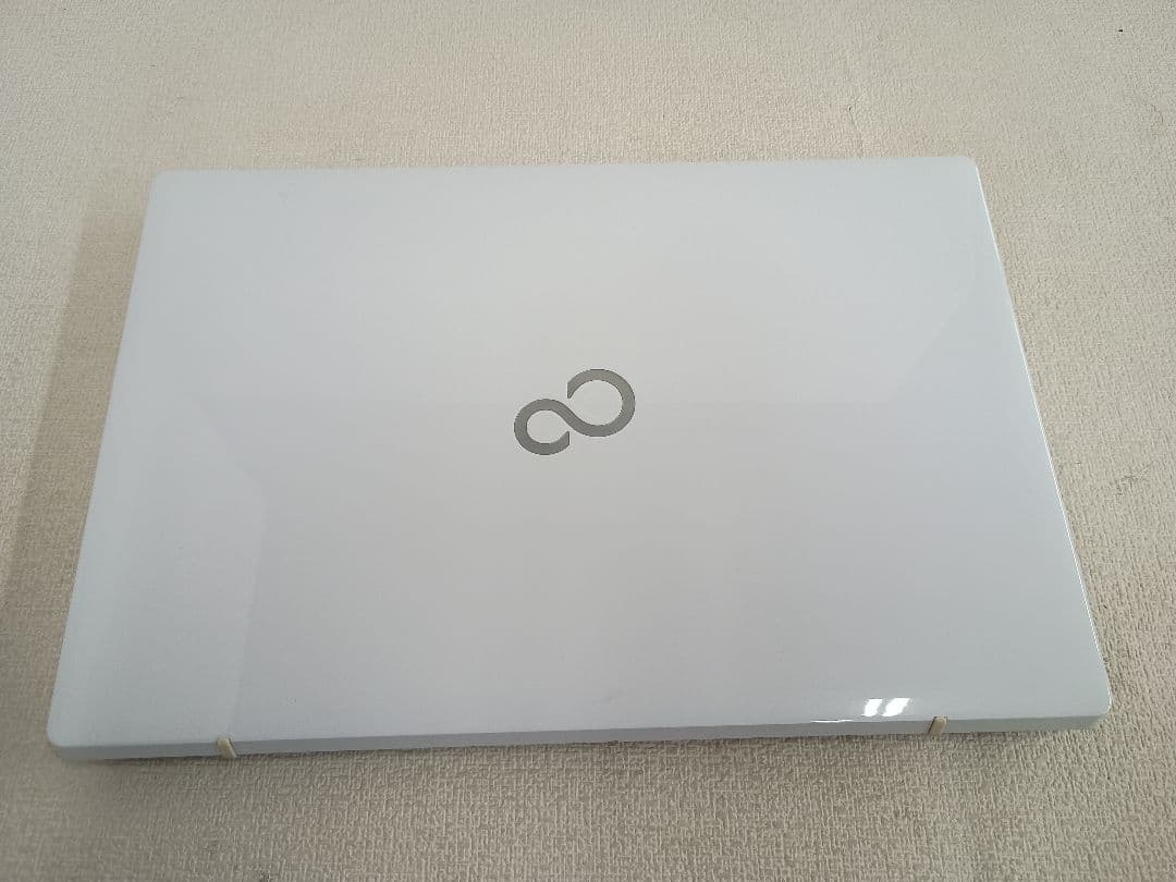 富士通 LIFEBOOK AH55/D1 Intel Core i7