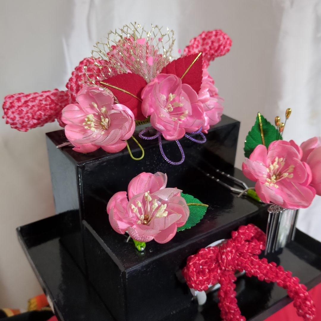 七五三　７歳女の子用 赤色花柄 正絹着物 　簪セット付き