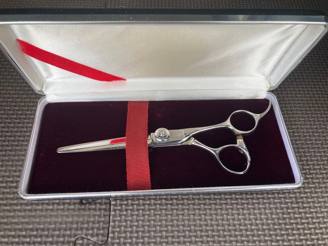 美容師さんのハサミ