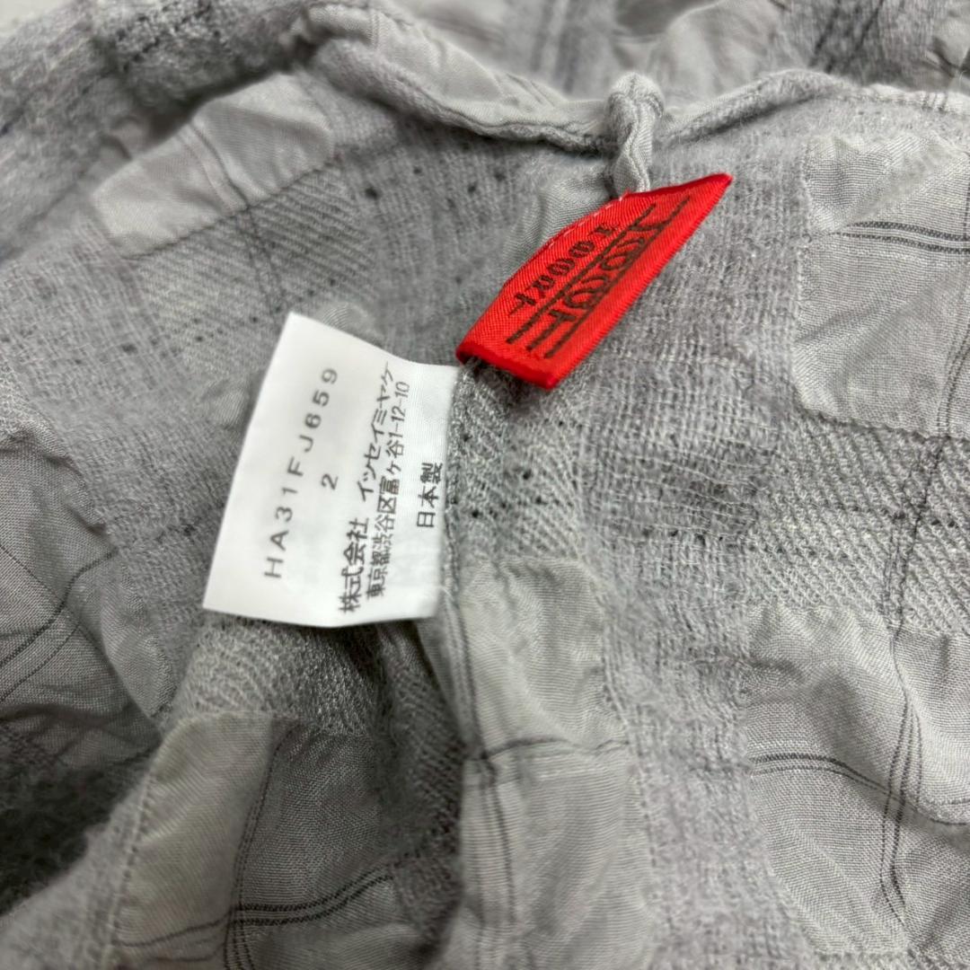 Haat ISSEY MIYAKE 半袖　デザイン ブラウス N1050