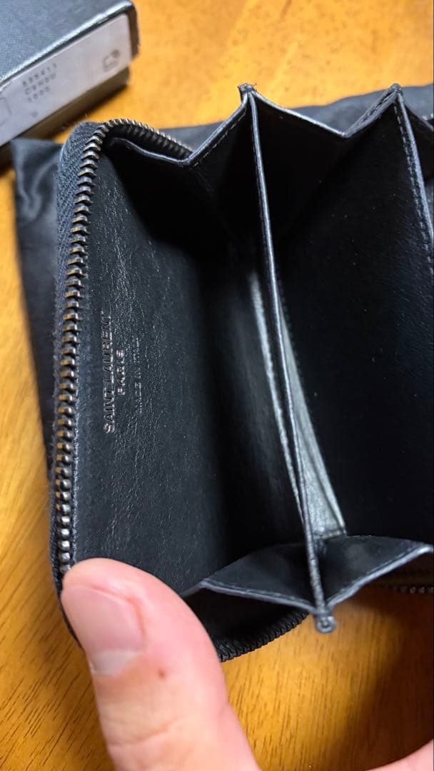 YSL ブラックレザー ケース