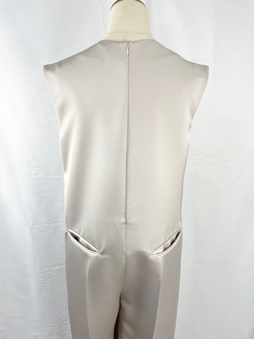 【ほぼ未使用】Heve　ヘイヴ　サテンオールインワン　グレージュ　38サイズ