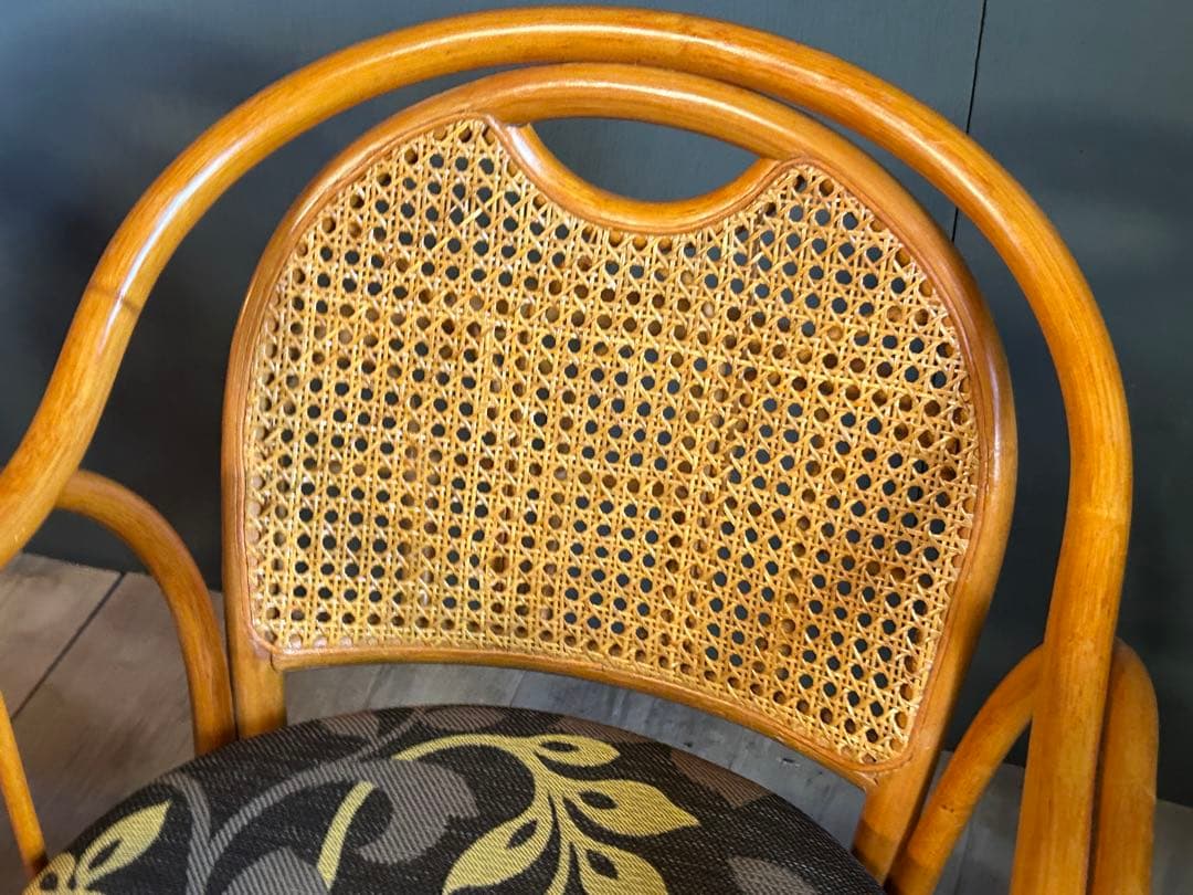 超美品　ラタン　籐　アームチェア　ミドルチェア　ローチェア　肘付椅子　艶感 2脚
