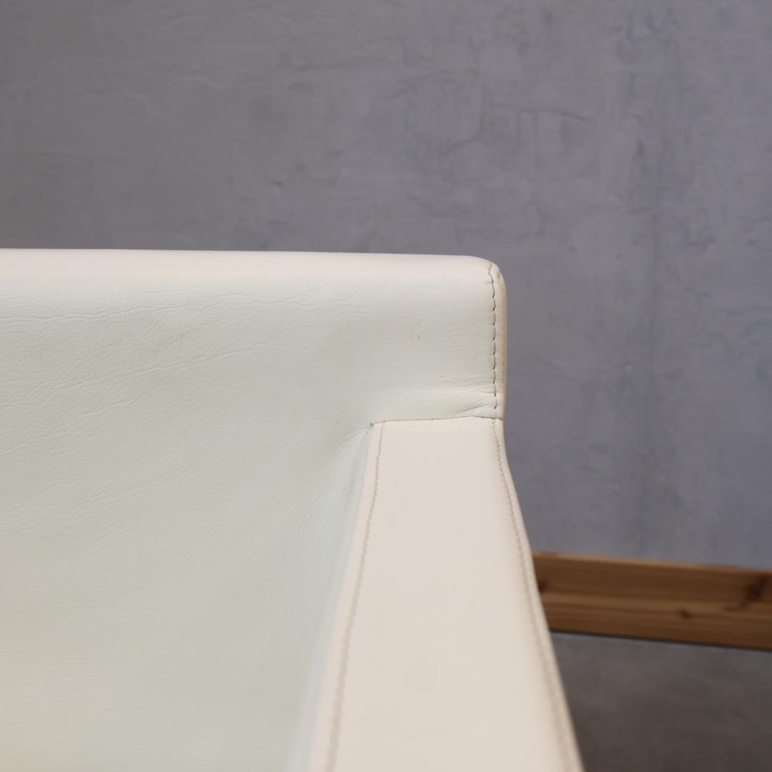 カッシーナ カトリーヌ・メミ アームチェア ダイニングチェア 革 ラウンジチェア