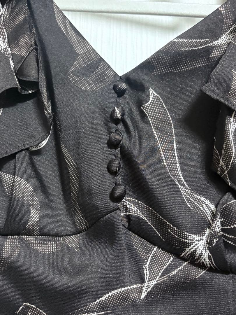 SNIDEL新品リボンスリーブデザインワンピース