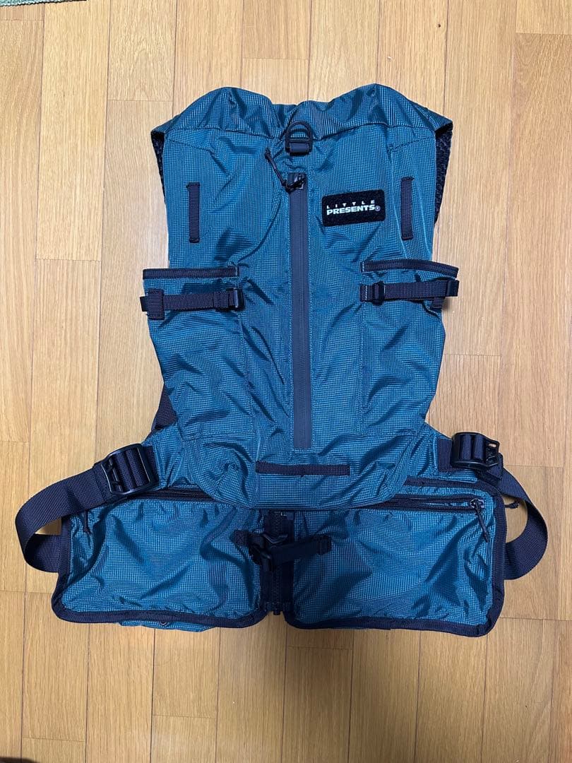 リトルプレゼンツ　バックパックTCベスト　ティール　V-29