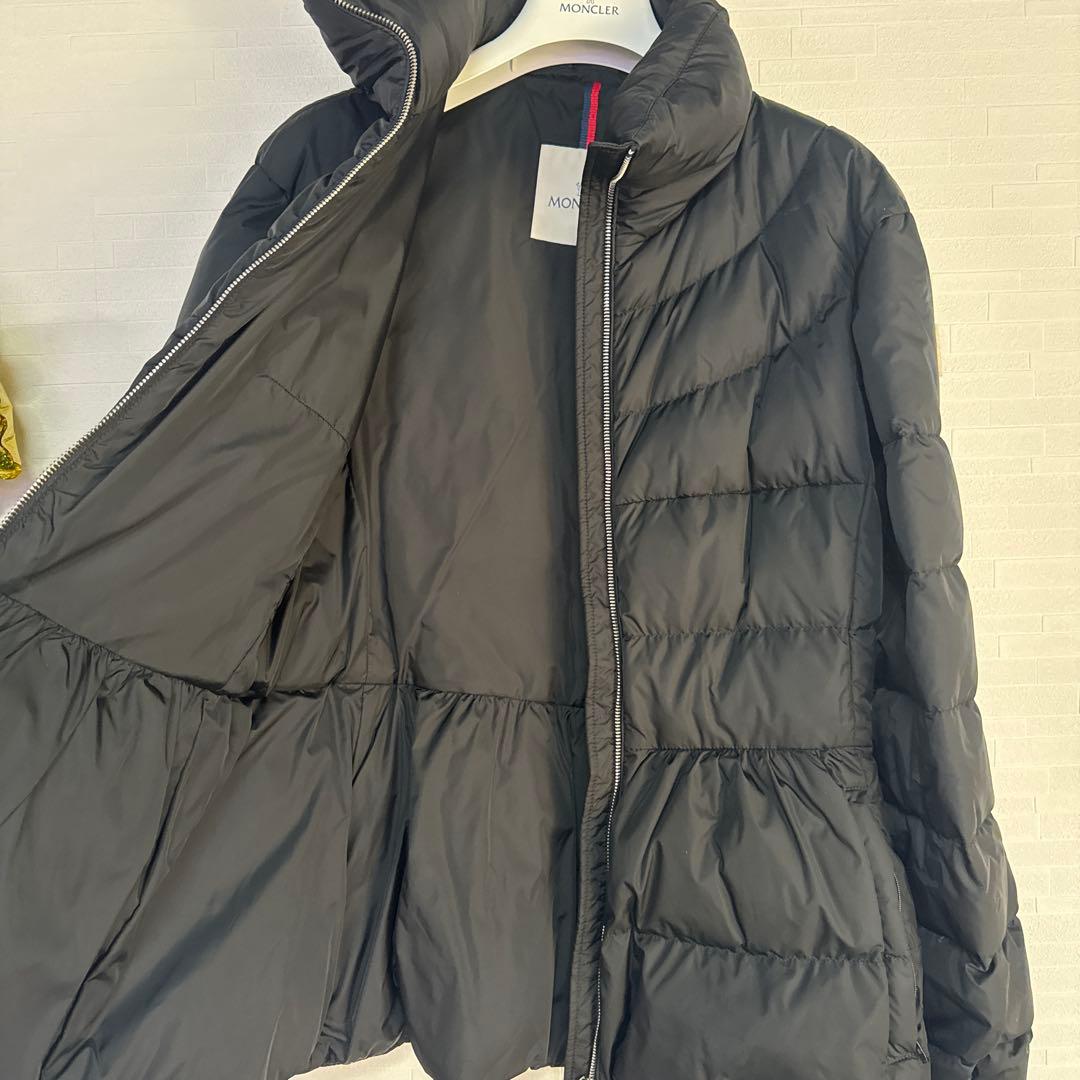 美品⭐︎MONCLER GUERY サイズ02