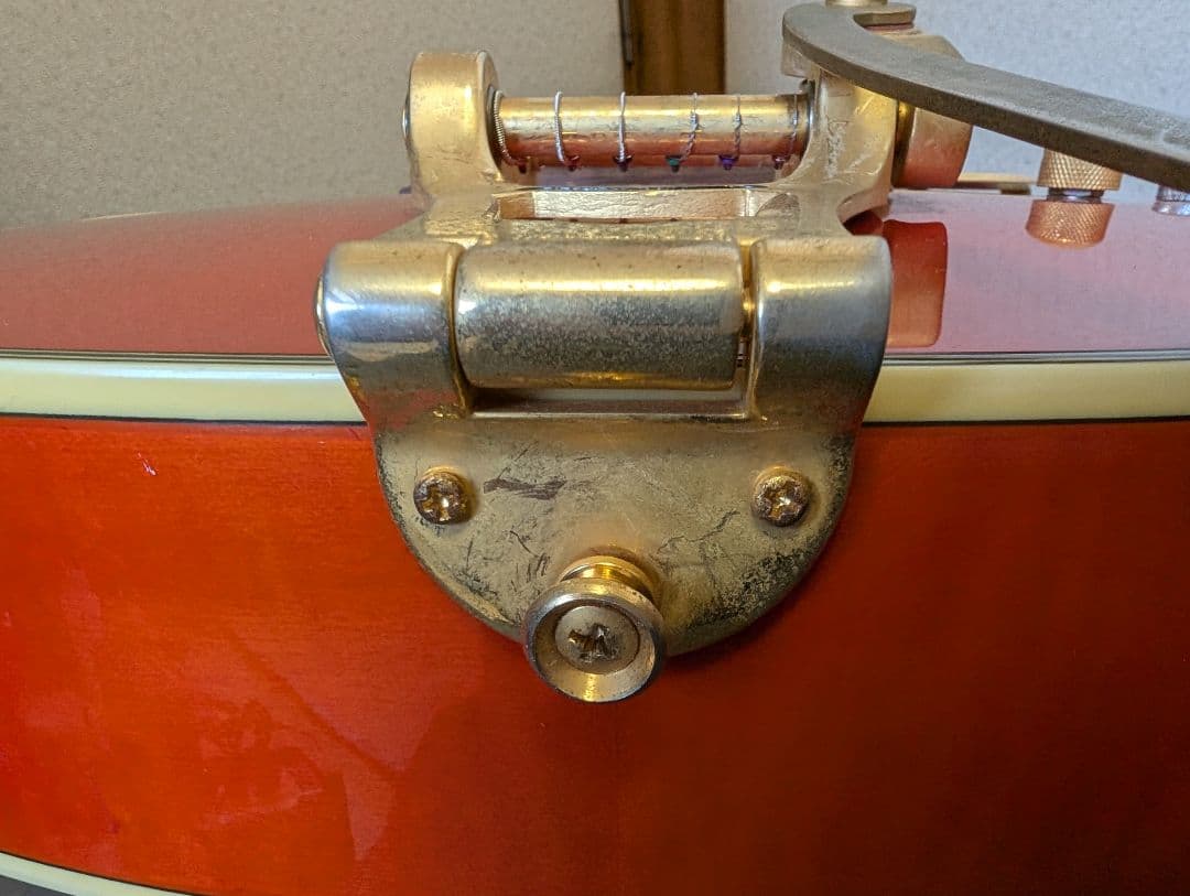 Historyフルアコエレキギター