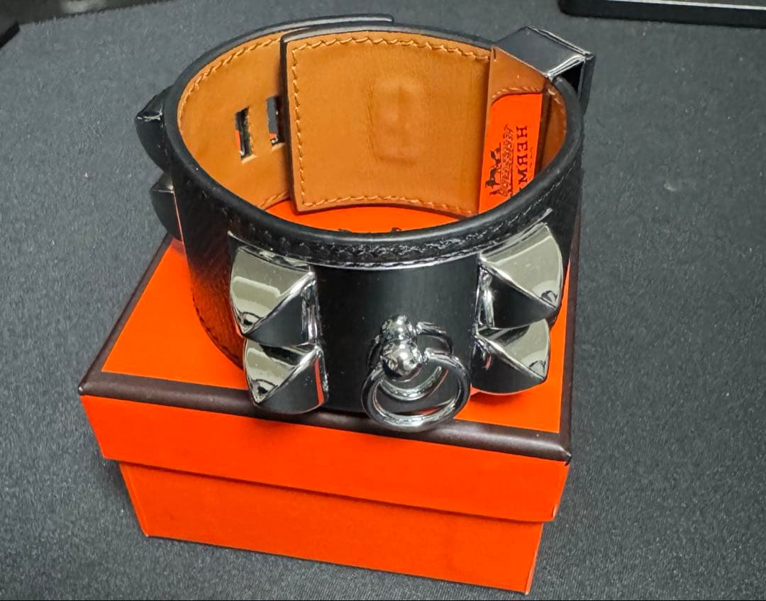 レザーブレスレット