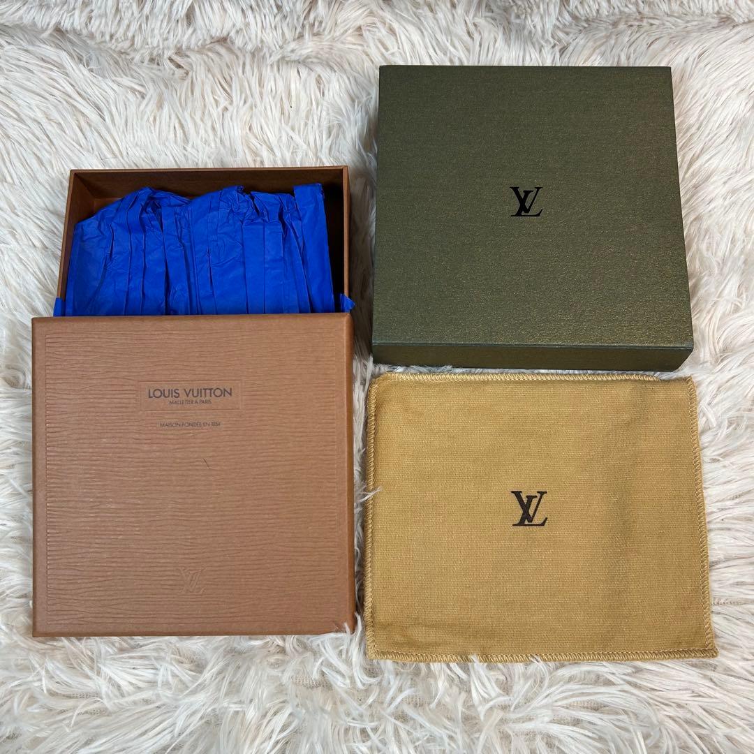 ルイヴィトン　エピ　ポルトモネ・キュベット　グリーン　ケース　美品