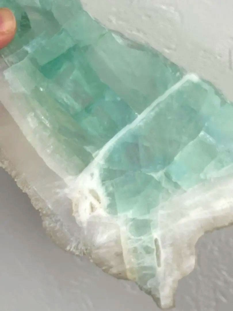 凄くクリアなグリーンフローライト❣️✨プレート♡虹沢山でます✨