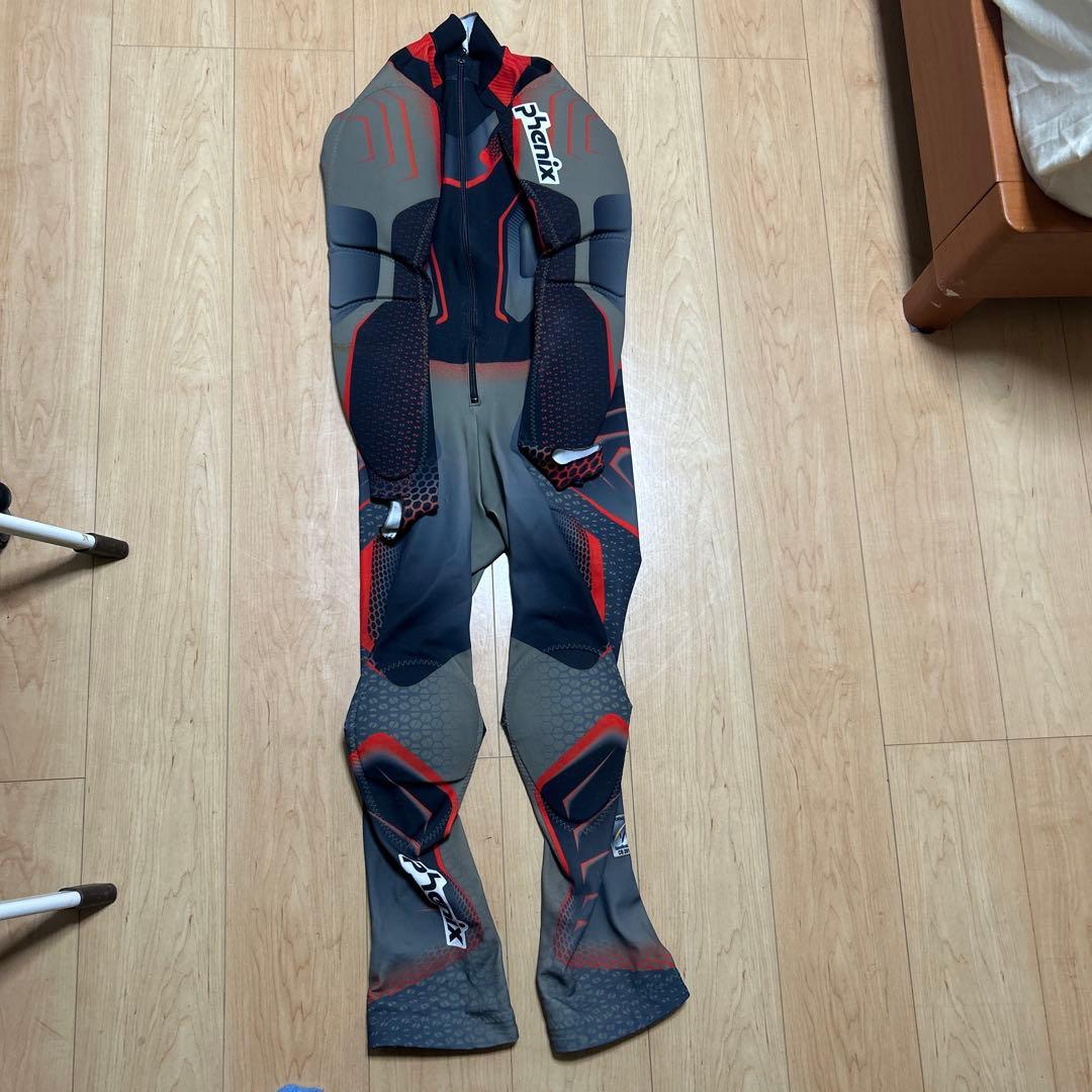 phenix スキースーツ グレー/レッド