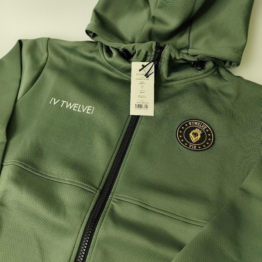 半額！※新品未使用タグ付き※パーカー