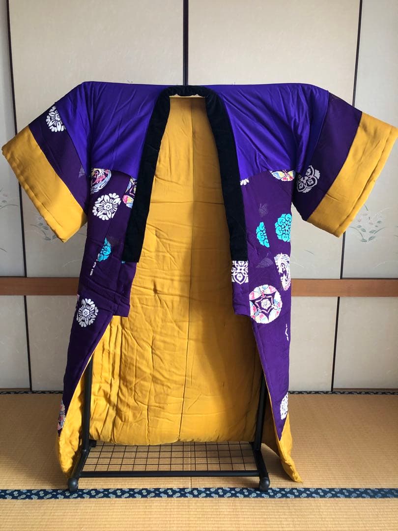 【マイスターメイド】かいまき　高級布団　縮緬　絹織物生地　白綿　極厚　未使用品！