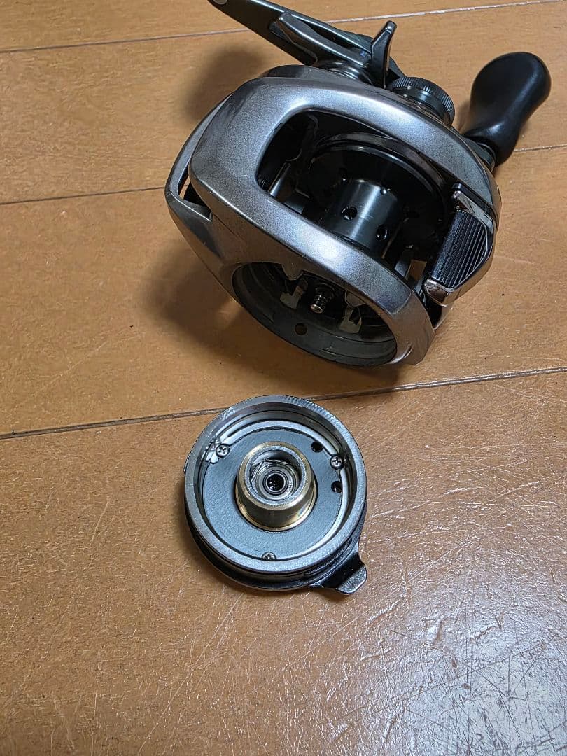 シマノ　18バンタムMGL　HG　右ハンドル