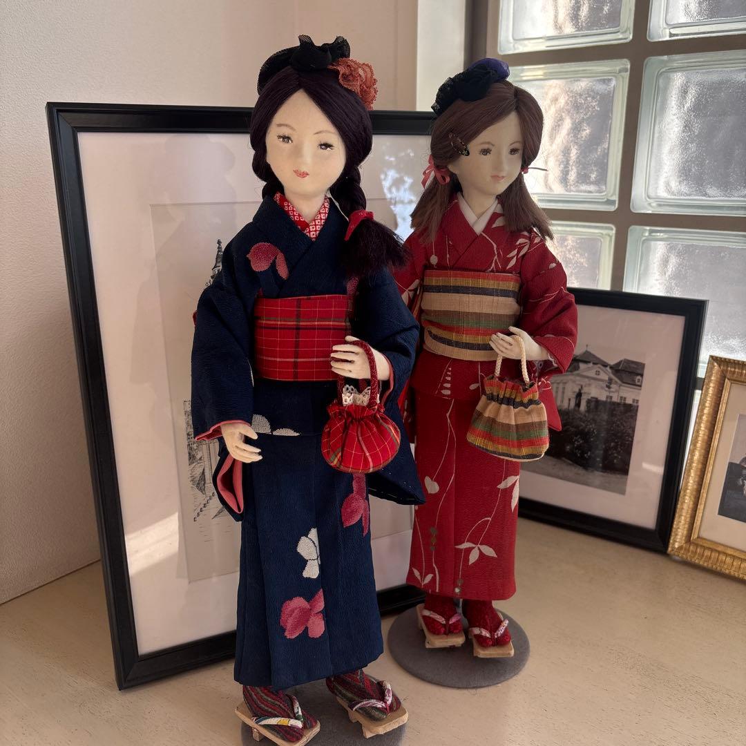 和服の人形 黒髪 花飾り　状態とても良いです