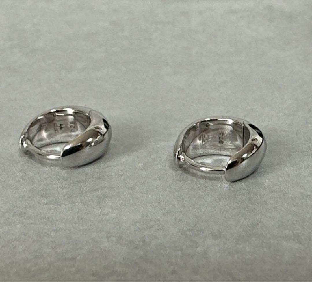 TOM WOOD Ice Huggies ミニ フープピアス シルバー