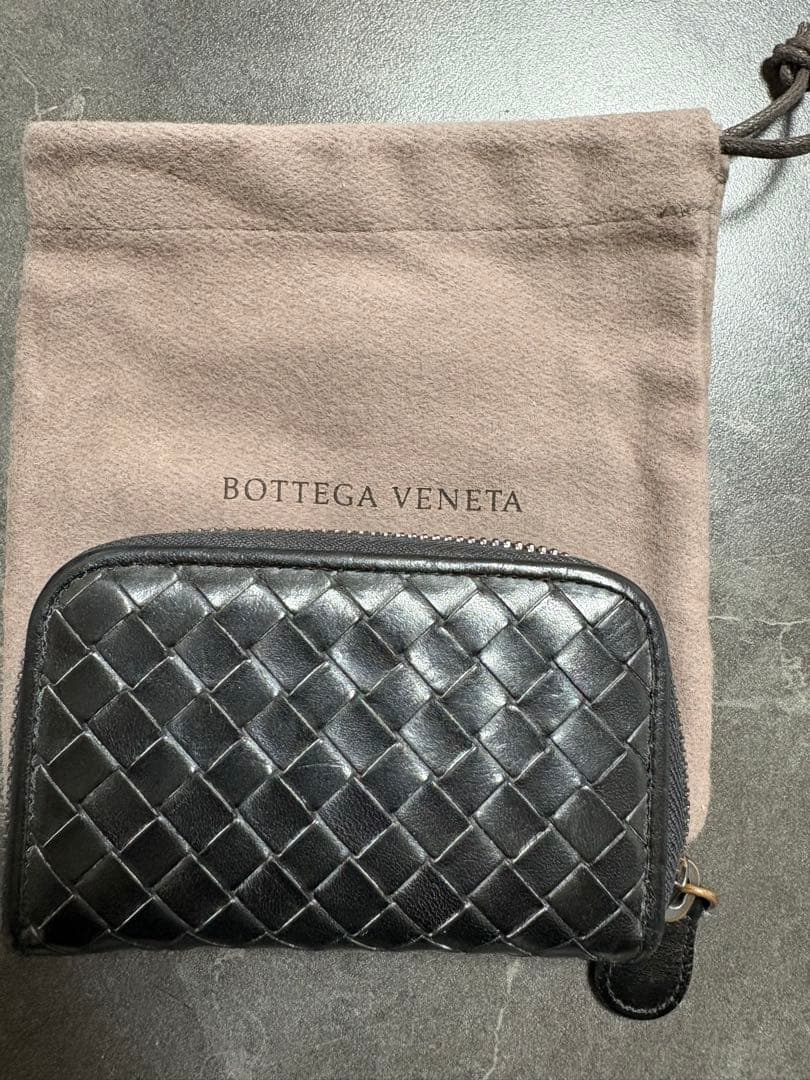 BOTTEGA VENETA ケース　イントレチャート　ブラック
