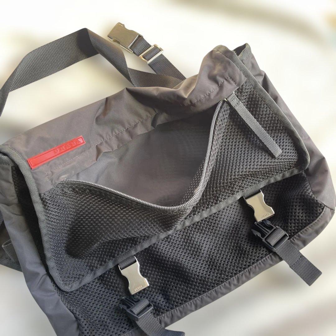 プラダスポーツ　メッシュ　メッセンジャーバッグ 中型　黒