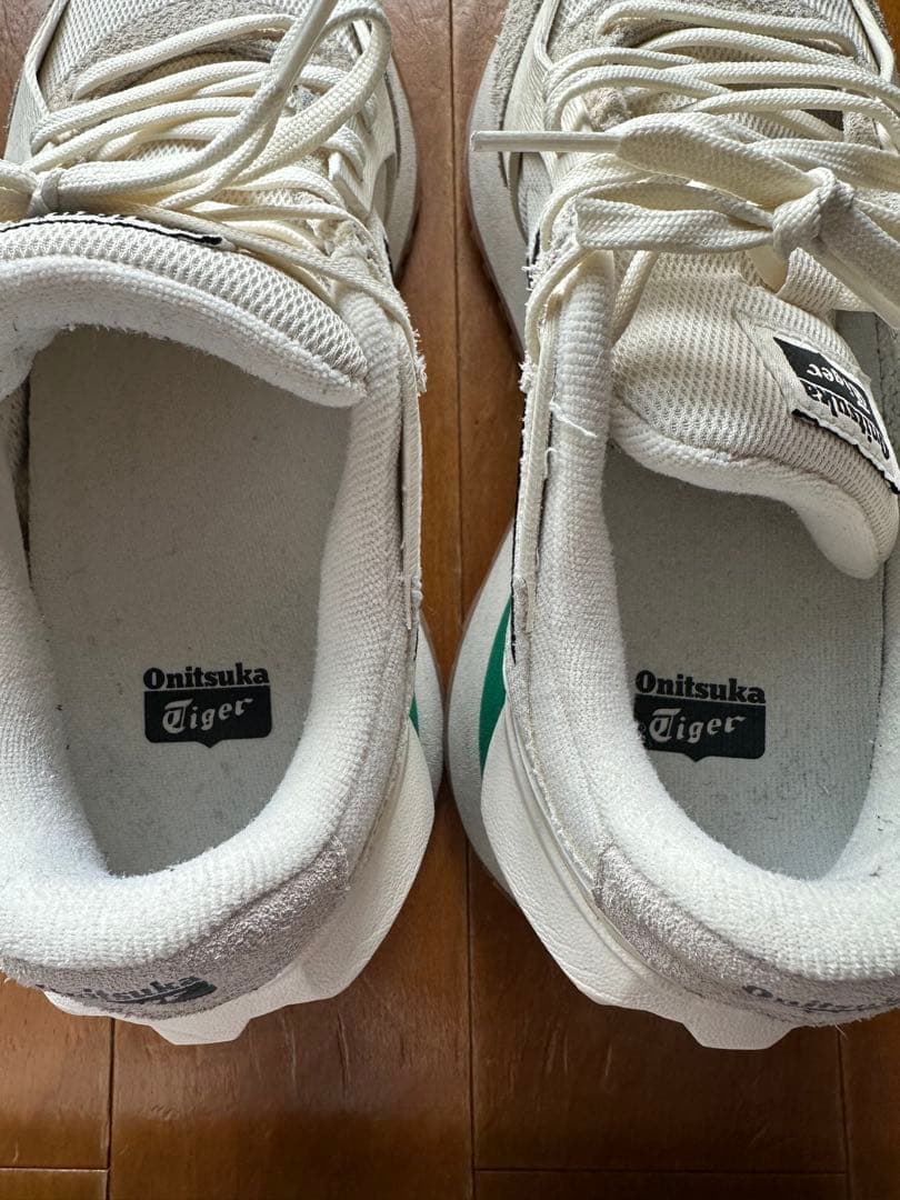 オニツカタイガー　モアージュ　24.5