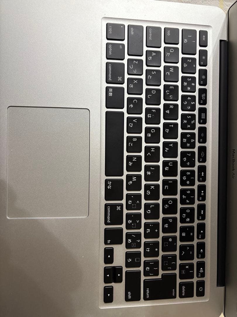 MacBook Air 13インチ 2017 SSD128GB 8GBメモリ