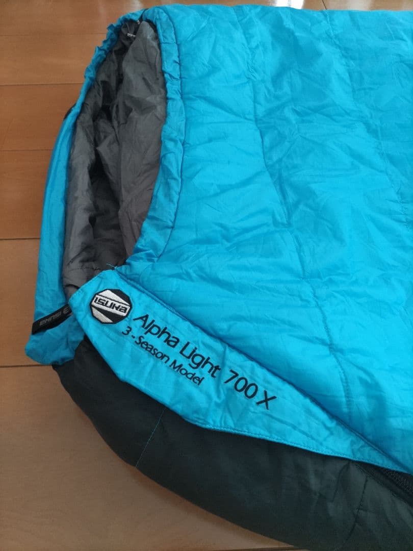 ISUKA アルファライト700X シュラフ 寝袋
