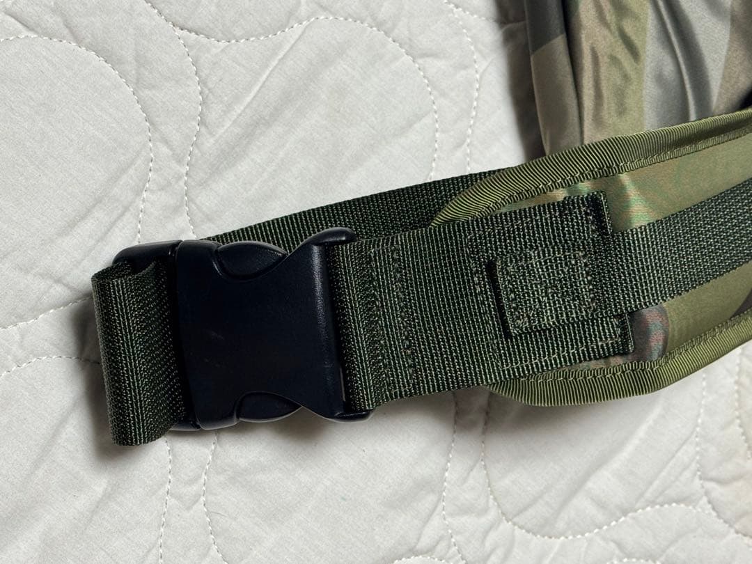 ⭐*️様 sacai x KAWS Bum Bag カモフラ