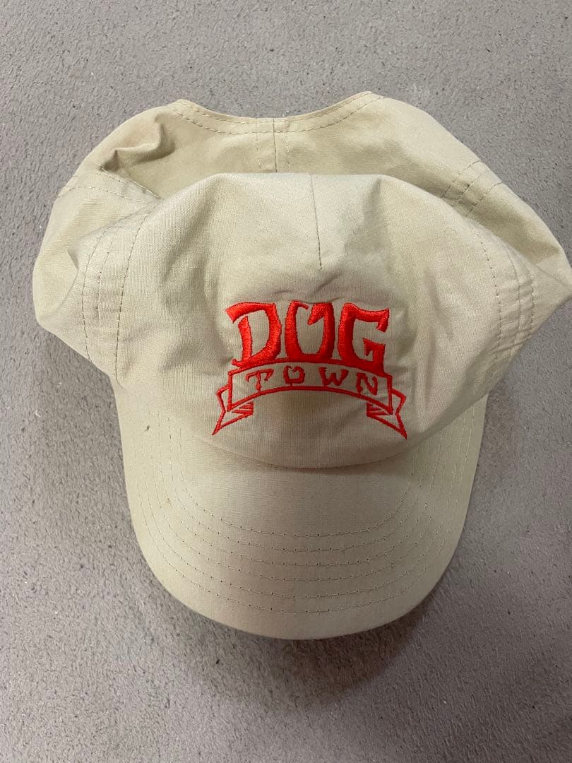 オリジナル　DOGTOWN キャップ