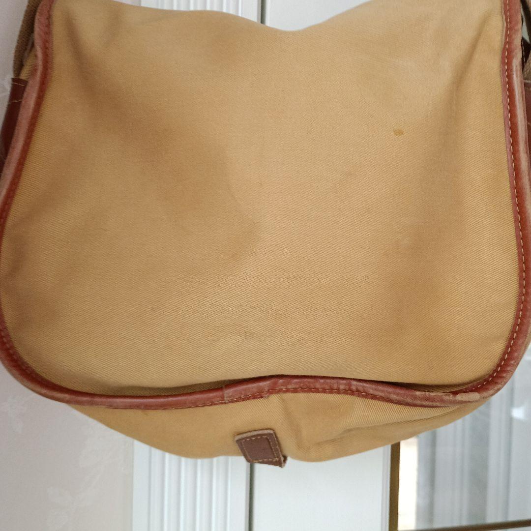 Barbour ベージュ クロスボディショルダーバッグセール