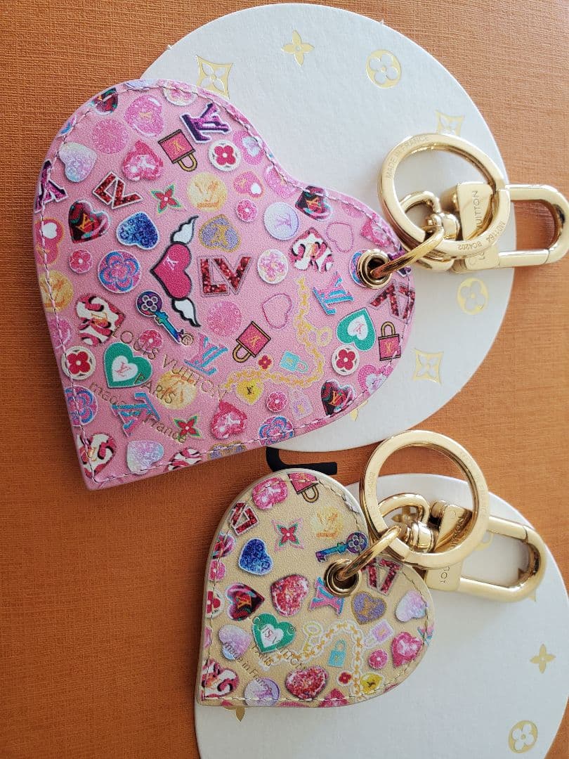 まるきだよさま専用◯ヴィトン 限定 ラブロック ハート キーホルダー 2個◯