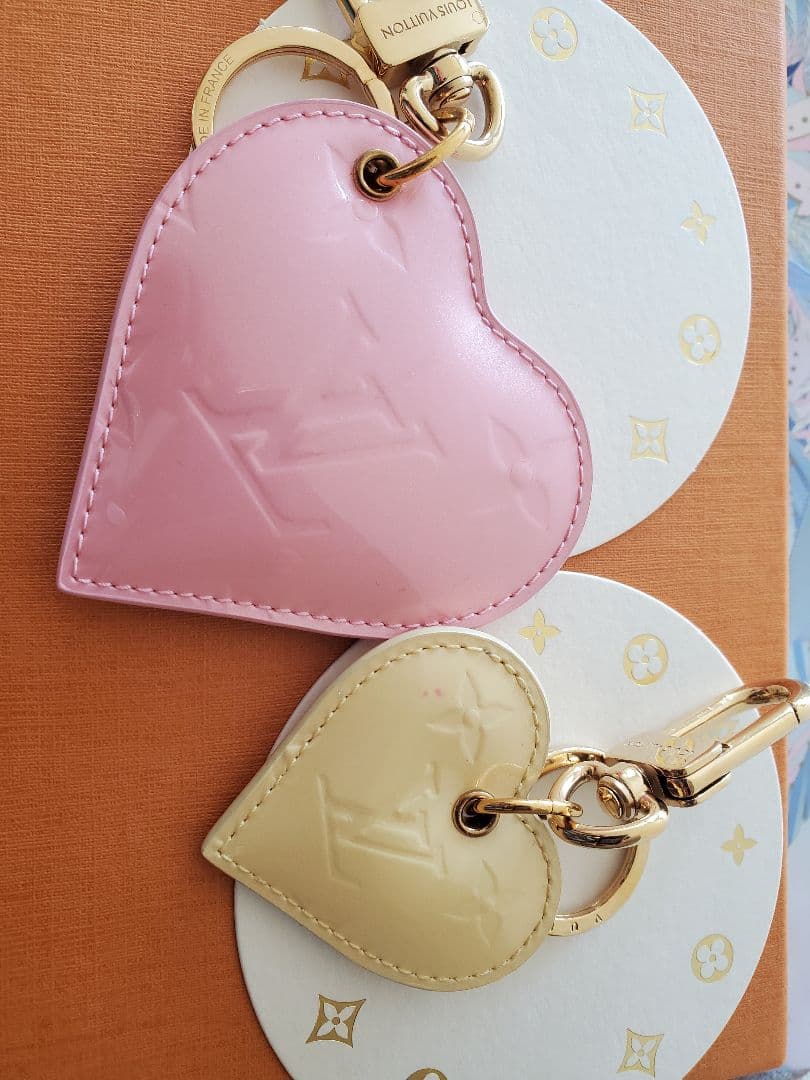 まるきだよさま専用◯ヴィトン 限定 ラブロック ハート キーホルダー 2個◯
