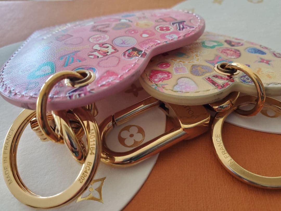 まるきだよさま専用◯ヴィトン 限定 ラブロック ハート キーホルダー 2個◯