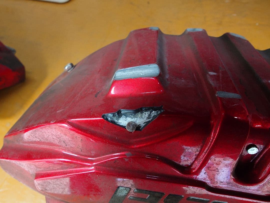 キャリパーカバー