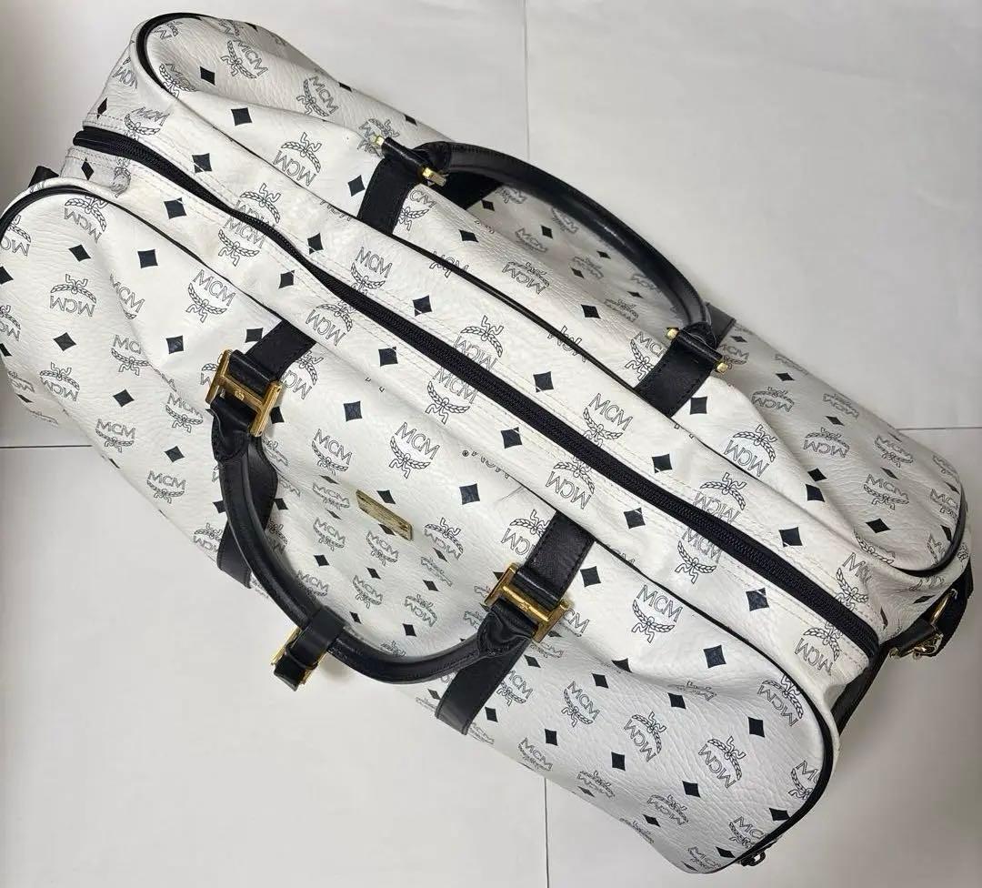 MCMボストンバッグ　ホワイト　美品 旅行用バッグ