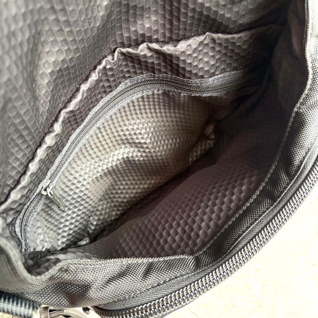 【極美品】TUMI ALPHA BRAVO メッセンジャー ショルダーバッグ