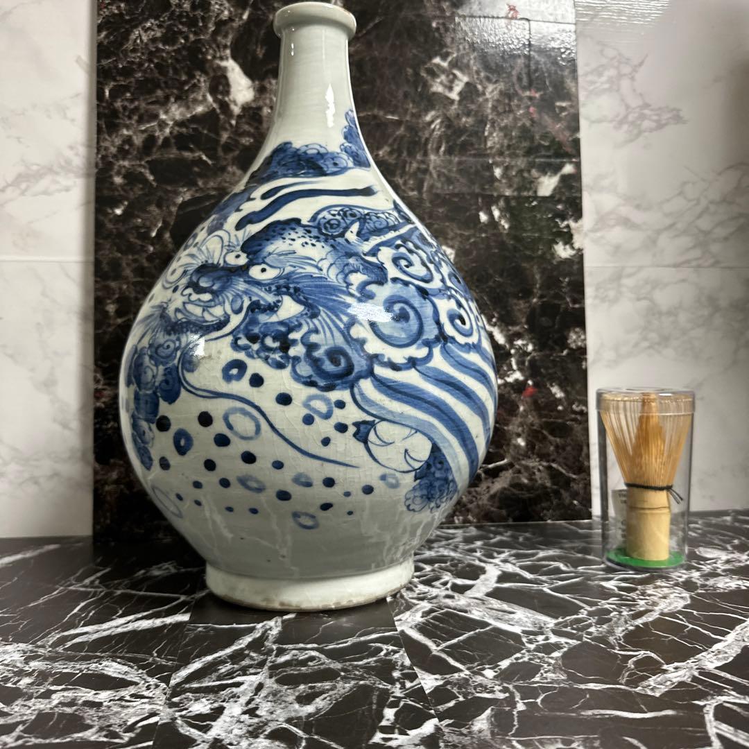 李朝、雲竜図　特大徳利。特製木箱。