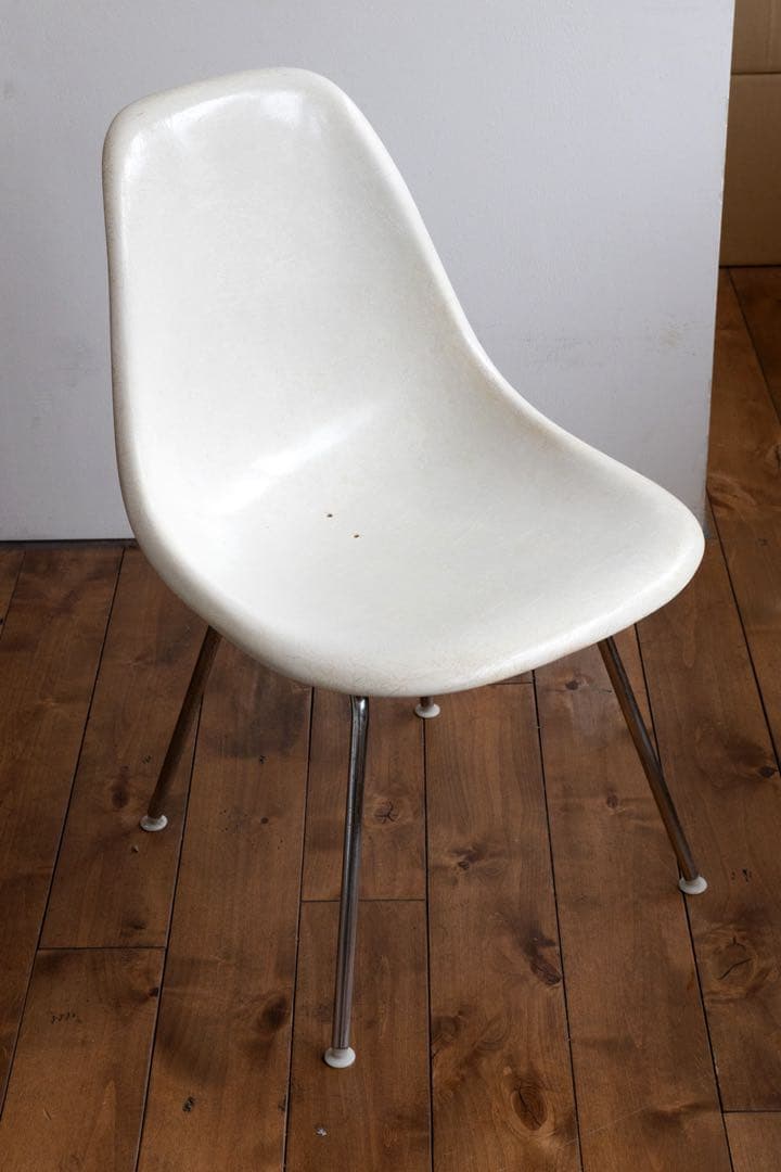 Herman Miller Eames DSW シェルチェア ホワイト