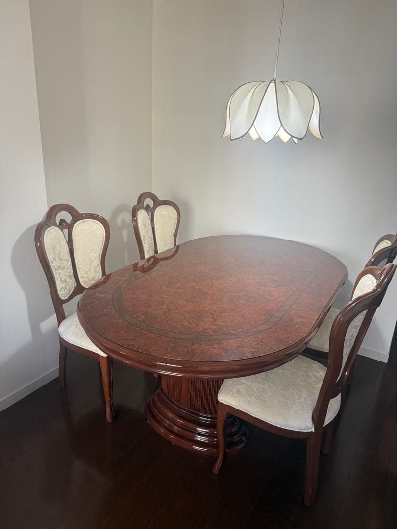 サルタレッリ　ダイニングテーブル