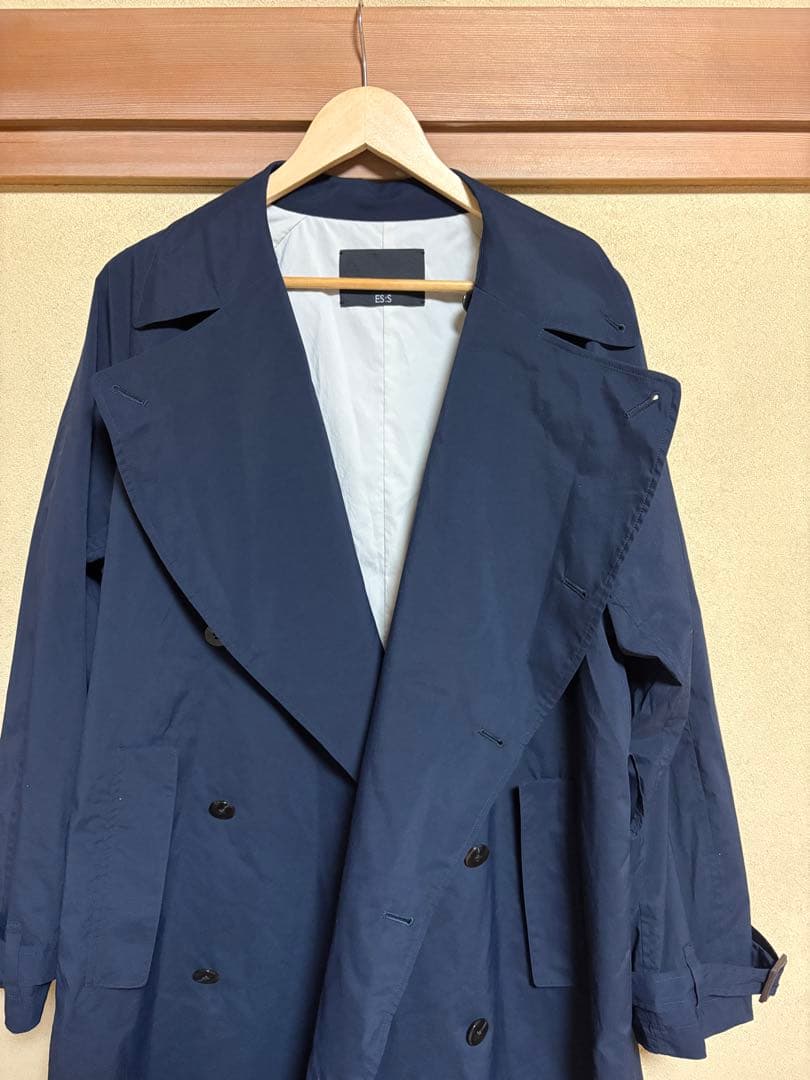 【maru】ES:S エス　トレンチコート　ネイビー