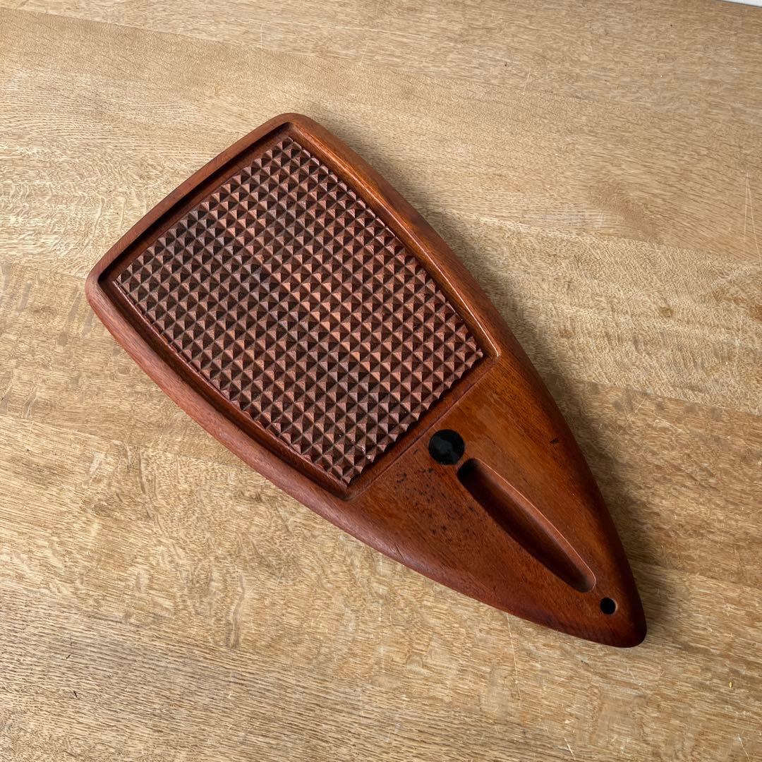 北欧ヴィンテージ　カッティングボード