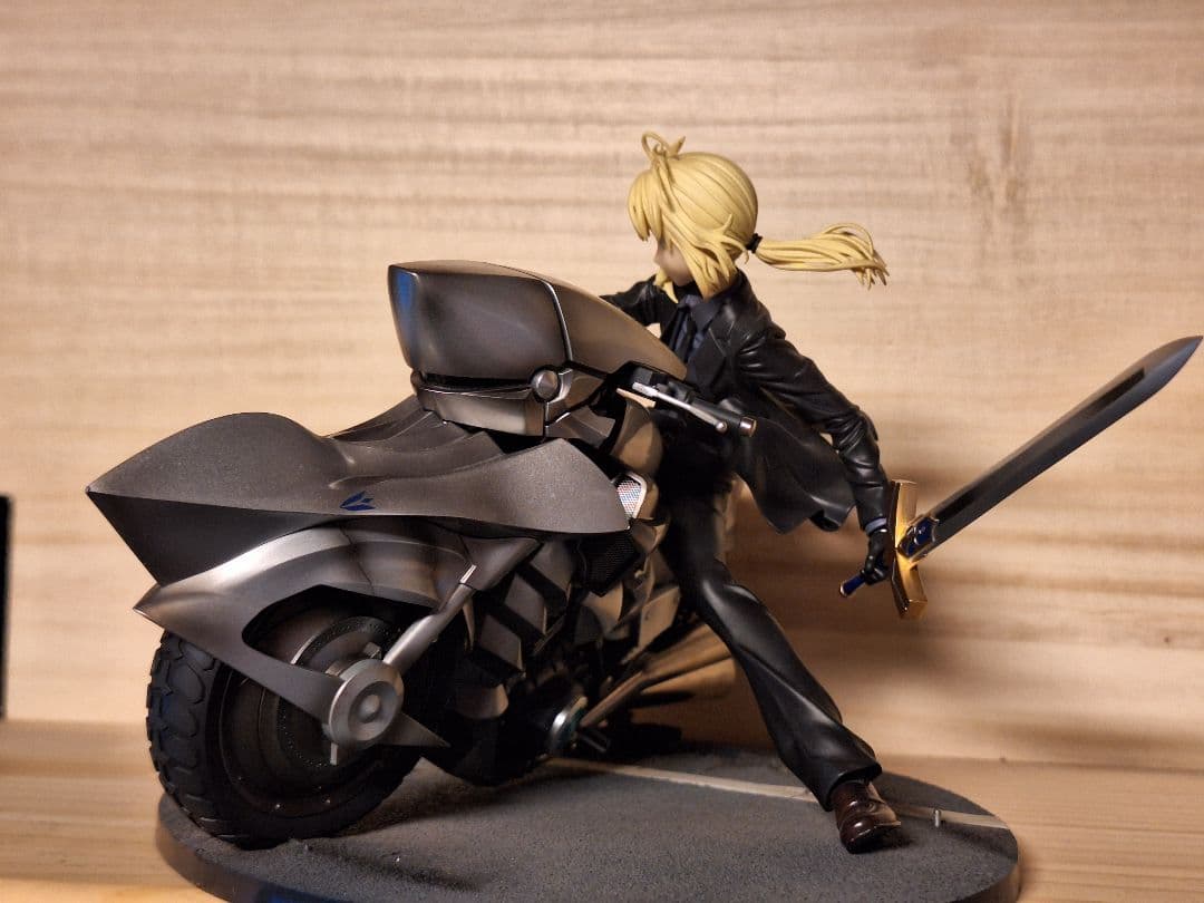 Fate/Zero セイバー＆セイバー・モータード・キ ユイラッシェ 1/8